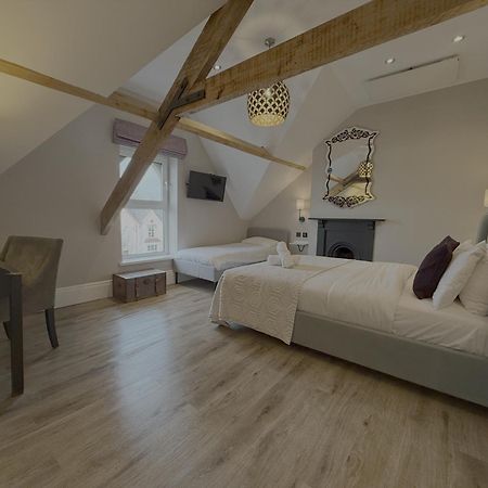 Number One Hundred Bed And Breakfast Кардифф Экстерьер фото