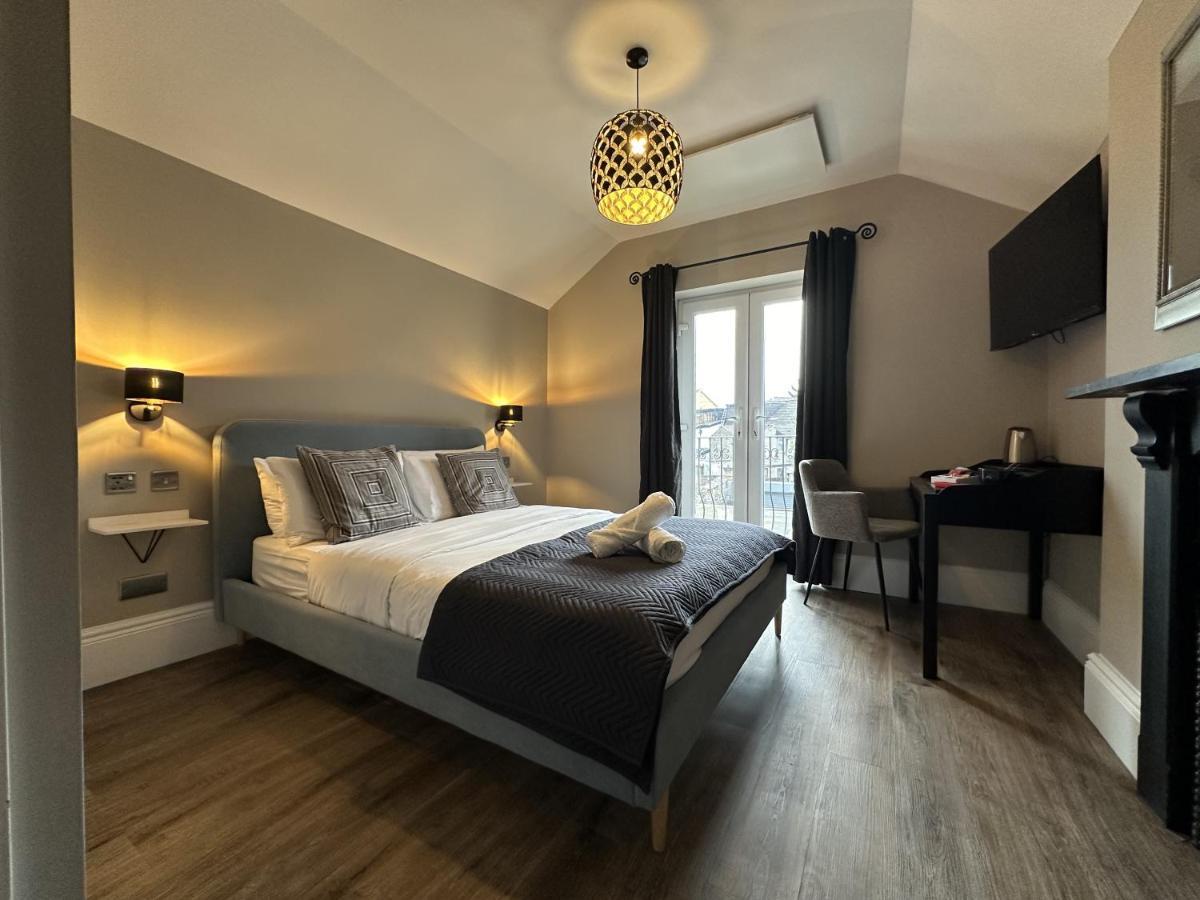 Number One Hundred Bed And Breakfast Кардифф Экстерьер фото